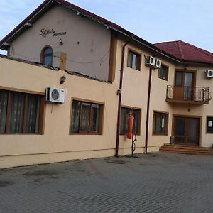 Pensiunea Sena Focsani Otel Exterior photo