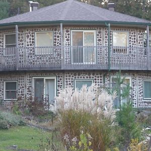 The Gathering Place On Golden Ponds Otel Bancroft Exterior photo