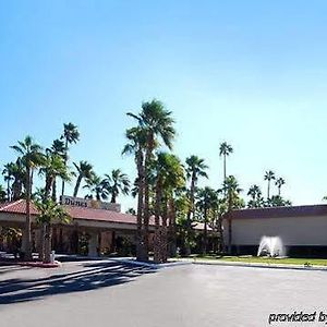 Ramada By Wyndham Yuma Motel Exterior photo