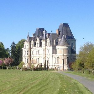 Chateau De La Tremblaye Otel Cholet Exterior photo