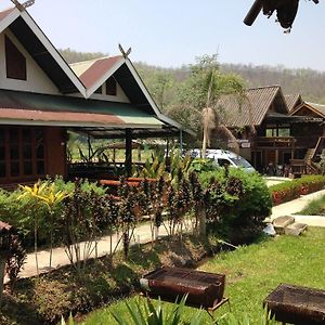 Pitchaporn House Otel Mae Hong Son Exterior photo