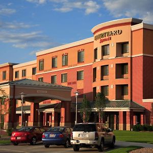 Courtyard By Marriott Omaha Aksarben Village Exterior photo