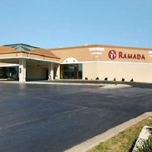 Ramada Moline Otel East Moline Exterior photo