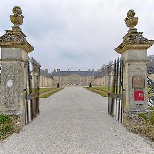 Chateau D'Audrieu Otel Exterior photo