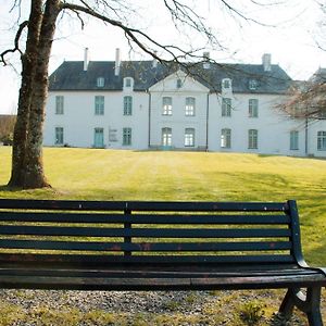 Surprenantes - Chateau Du Pe Otel Saint-Jean-de-Boiseau Exterior photo