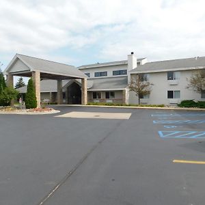 Americinn By Wyndham Oscoda Near Ausable River Exterior photo