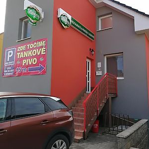 Restaurace A Penzion U Jessyho Otel Perná Exterior photo