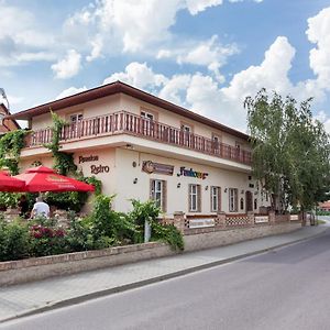 Retro Vrbovec Otel Exterior photo