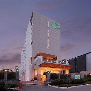 Lemon Tree Hotel, Gachibowli, Haydarabad Exterior photo