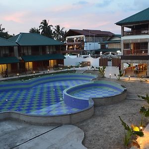 Holiday Inn Beach Resort Neil Adası Exterior photo