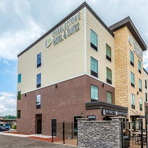 Cobblestone Hotel & Suites Hartford Exterior photo