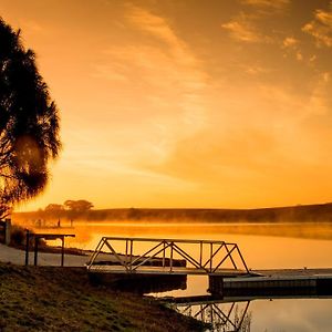 Nrma Warrnambool Riverside Holiday Park Otel Exterior photo