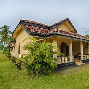 Rathgama Beach House Otel Galle Exterior photo