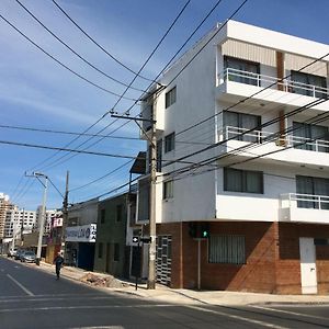 Hospedaje Amunategui Otel Iquique Exterior photo