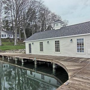 Lake Escape Villa Charlevoix Exterior photo