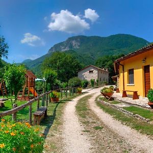 Agriturismo La Ferrera Otel Varco Sabino Exterior photo