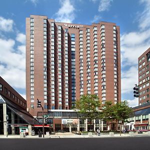 Boston Marriott Cambridge Otel Exterior photo