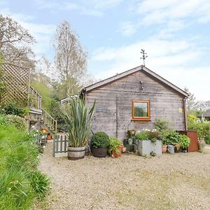 Wellinghill Lodge Cheltenham Exterior photo