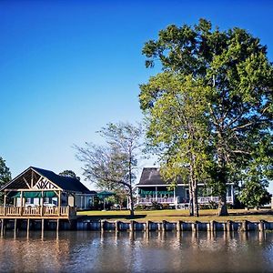 A Chateau On The Bayou Bed & Breakfast Bed & Breakfast Raceland Exterior photo