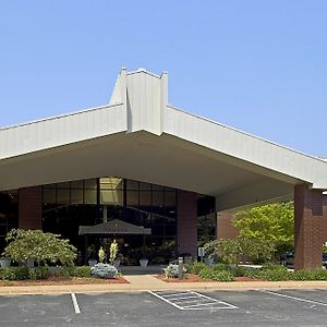 Ramada By Wyndham Bettendorf Otel Exterior photo