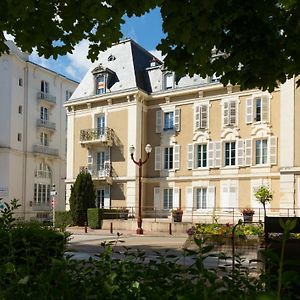 Un Air De Famille Apart otel Vittel Exterior photo