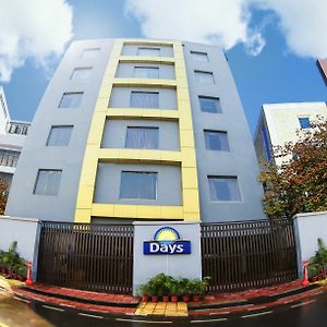 Days Hotel Dakka Exterior photo