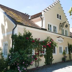 Schloss - Schenke Tunzenberg Otel Mengkofen Exterior photo