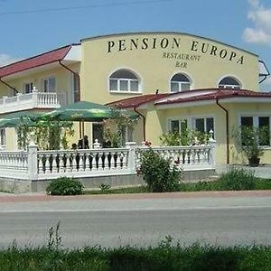 Penzion Europa Diakovce Otel Exterior photo