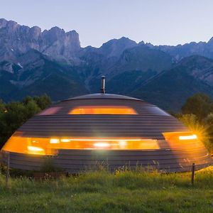 Au-Dela Des Nuages, Maison D'Hotes Insolite & Spa Otel Aubessagne Exterior photo