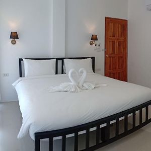 Chaweng Best Hotel And Hostel Samui Exterior photo