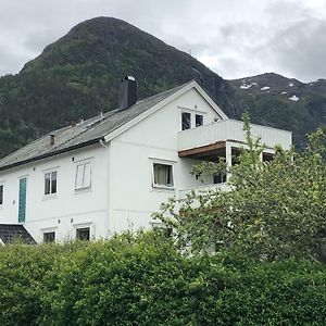 Andalsnes Gustehouse Daire Exterior photo