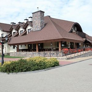 Zajazd Sebory Otel Romany Sebory Exterior photo