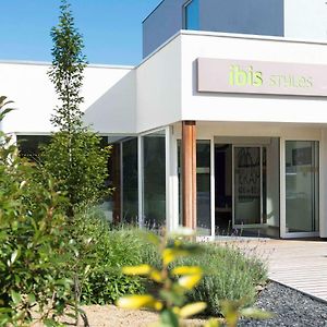Ibis Styles La Louviere Otel Exterior photo
