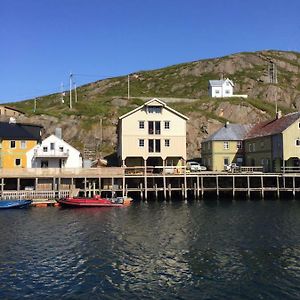 Holiday In The Former Fishing Factory Arntzen-Brygga Daire Nyksund Exterior photo