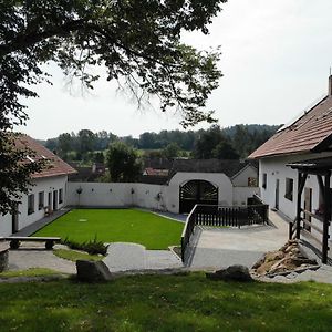 Statek Cesky Dvur Otel Postupice Exterior photo