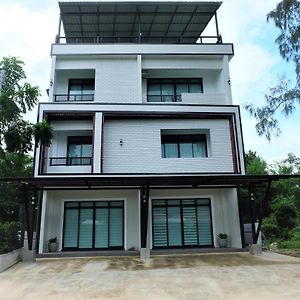 Rublom Chomview Pranburi Apart otel Ban Nong Sua  Exterior photo