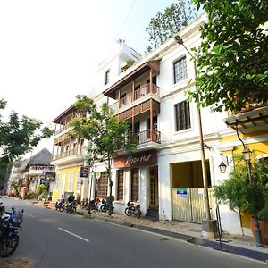 Oyo Home 10911 Sea View 3Bhk White Town Pondicherry Exterior photo