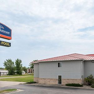 Howard Johnson By Wyndham West Fargo Otel Exterior photo