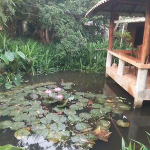 Teng Hom Hla Pun n Tub Kam Otel Lamphun Exterior photo