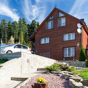 Kozatsky Dvorik Otel Skhidnytsia Exterior photo