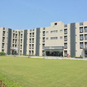 Treehouse Morina Otel Vithalpur Exterior photo