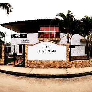 Nics Place Otel Bocas Town Exterior photo