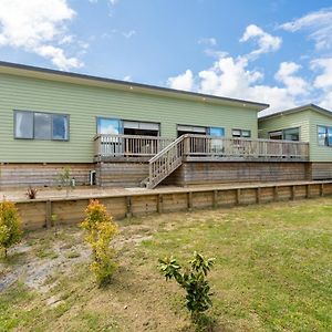 Driftwood Views - Mangawhai Heads Holiday Home Exterior photo