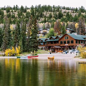 Pyramid Lake Lodge Jasper Exterior photo