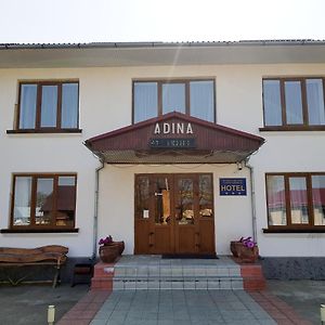 Adina Otel Riscani Exterior photo