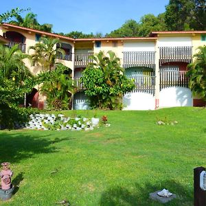 Studio En Bord De Mer A Sainte Anne 25 M² Avec Jardin Daire Caritan Exterior photo