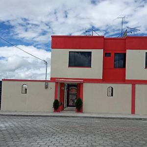 Hostal Campo Verde Otel Latacunga Exterior photo